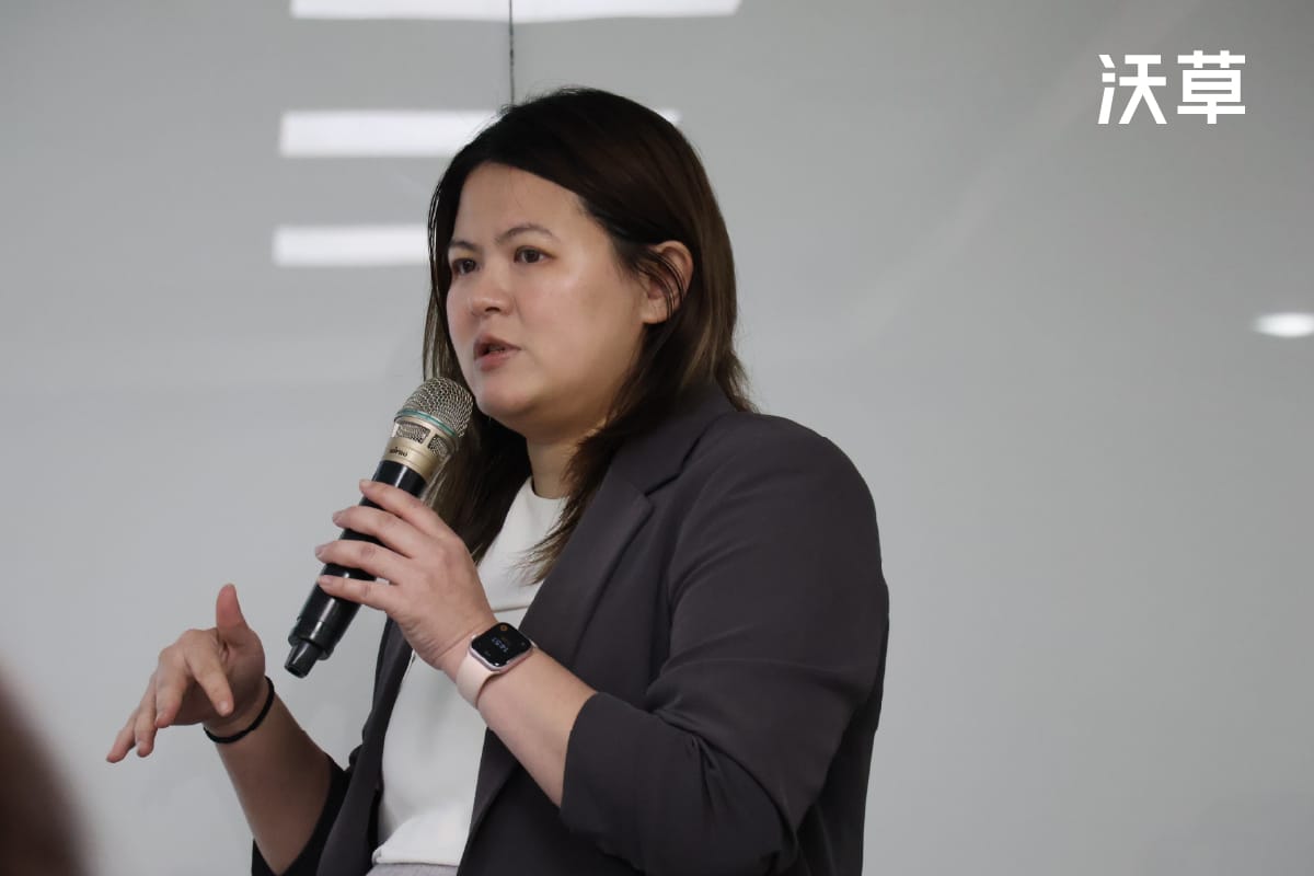 俄羅斯戰前鎖定攻擊烏克蘭女議員：合成裸照、散播性醜聞都可能是資訊戰！'s story cover image