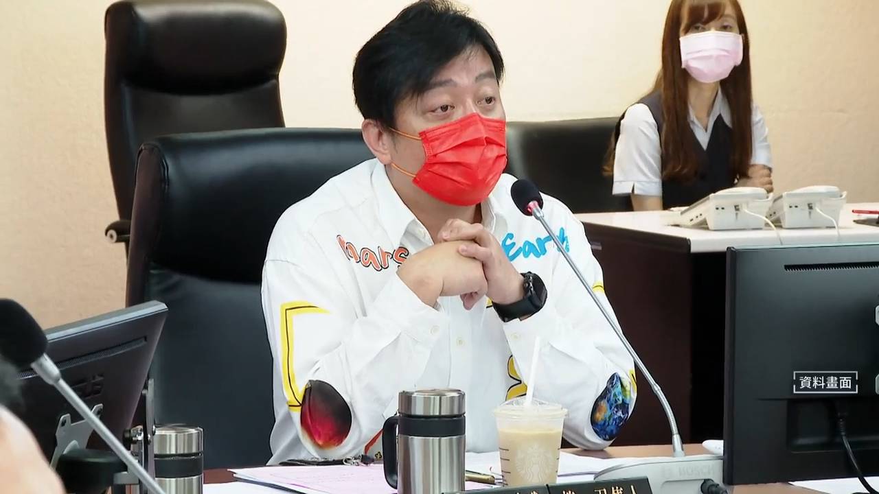 四連霸議員李傅中武涉詐領助理費　初選未領表引關注's story cover image