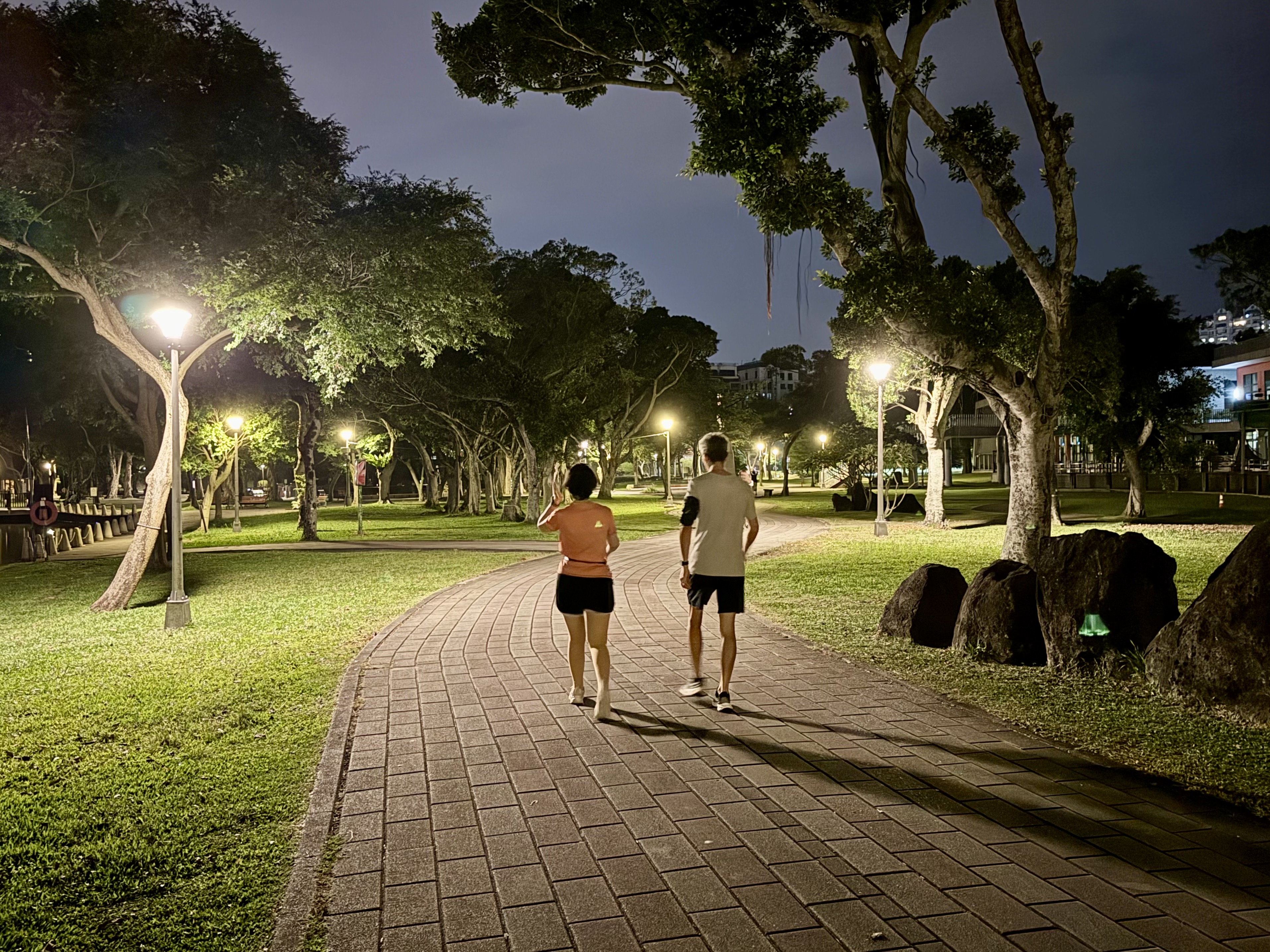 當夏夜晚風消失、「熱帶夜」成常態 學者來談為什麼要重視夜間高溫？'s OG Image