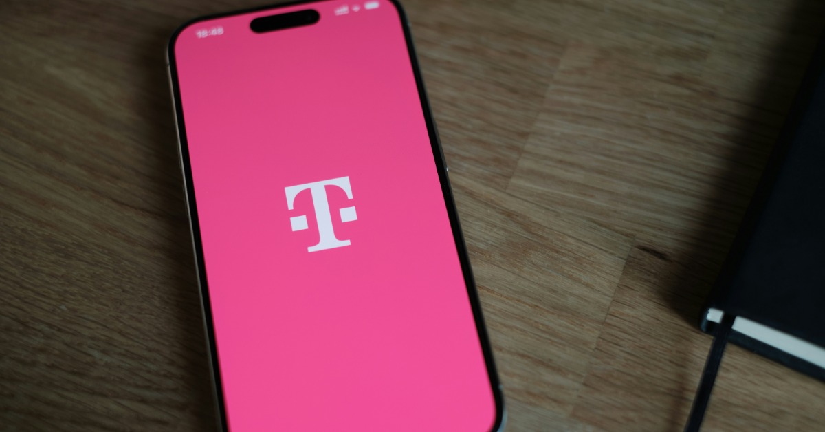 美國電信巨頭宣布裁員！393人慘丟飯碗's story cover image