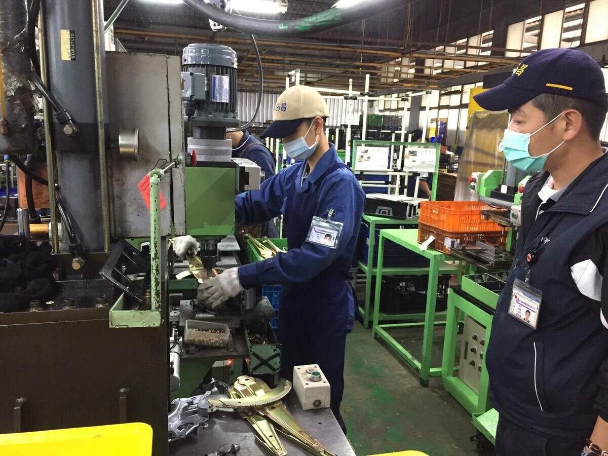 專論》高教學歷貶值與階級複製 企業應打破學歷迷思   提昇青年勞參率 's story cover image