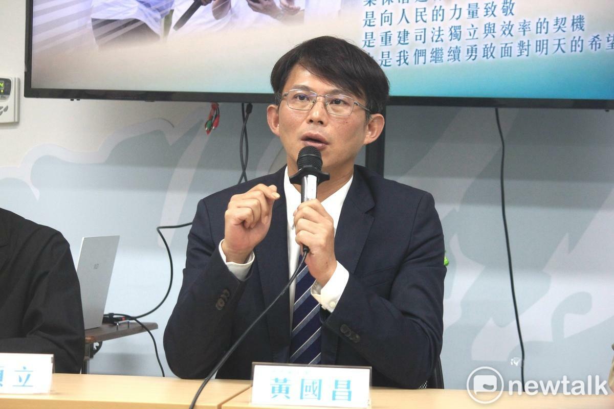 中選會今討論2公投  黃國昌嗆：雖李進勇是酬庸還是要有底線's story cover image
