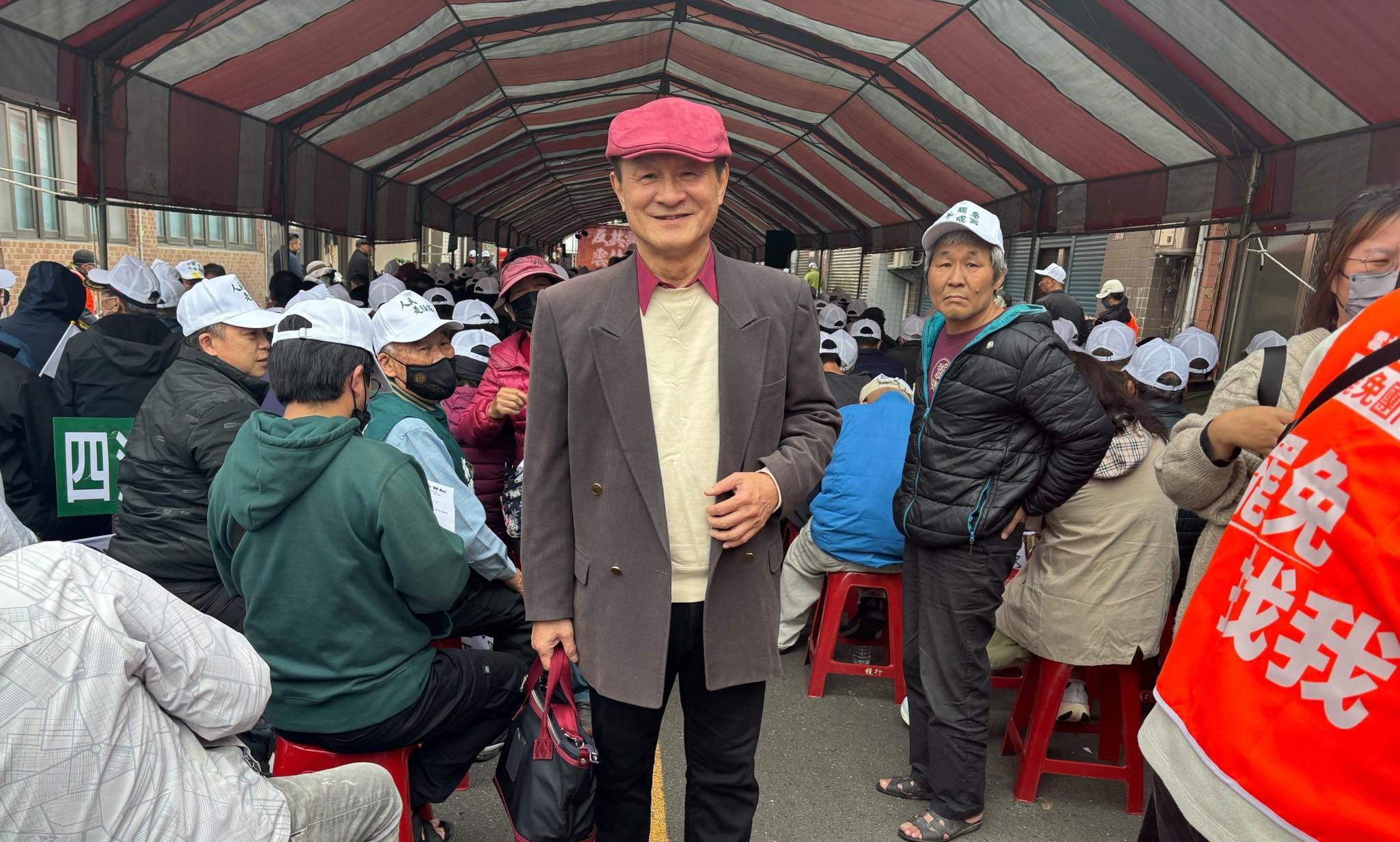 挺卓榮泰不副署《財劃法》　陳慕義批藍白「有種就提不信任案」's story cover image