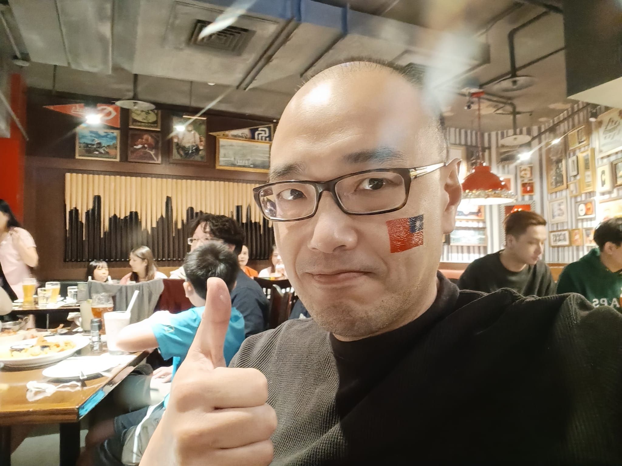 關鍵事證曝光？毛嘉慶遭控騷擾「小草女神」　宣布退出民眾黨初選's story cover image