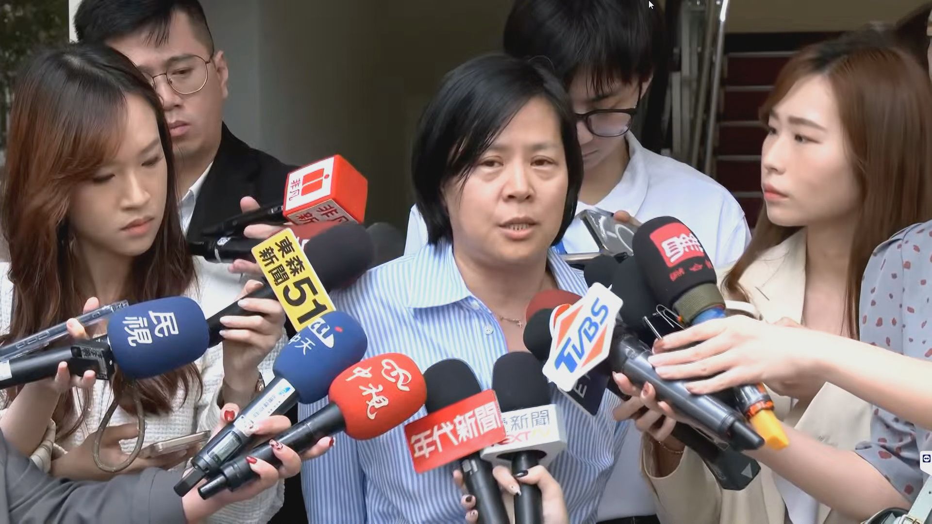 李貞秀直播掀柯政治獻金案外案　她揪帳目落差：別再賴給清德's story cover image