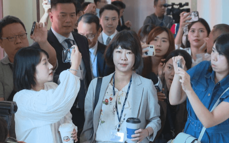 顏慧欣辭世！鄭麗君憶並肩奮戰時光　讚台美談判「最佳戰友」's story cover image