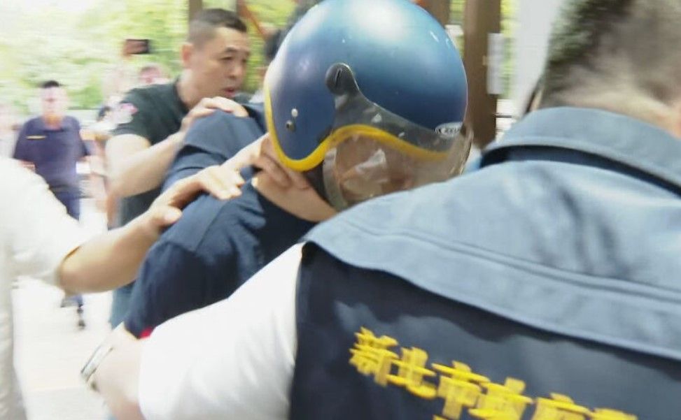 土城家暴男當街殺害妻、小姨子　死者父母目睹行凶畫面淚崩求判死's story cover image