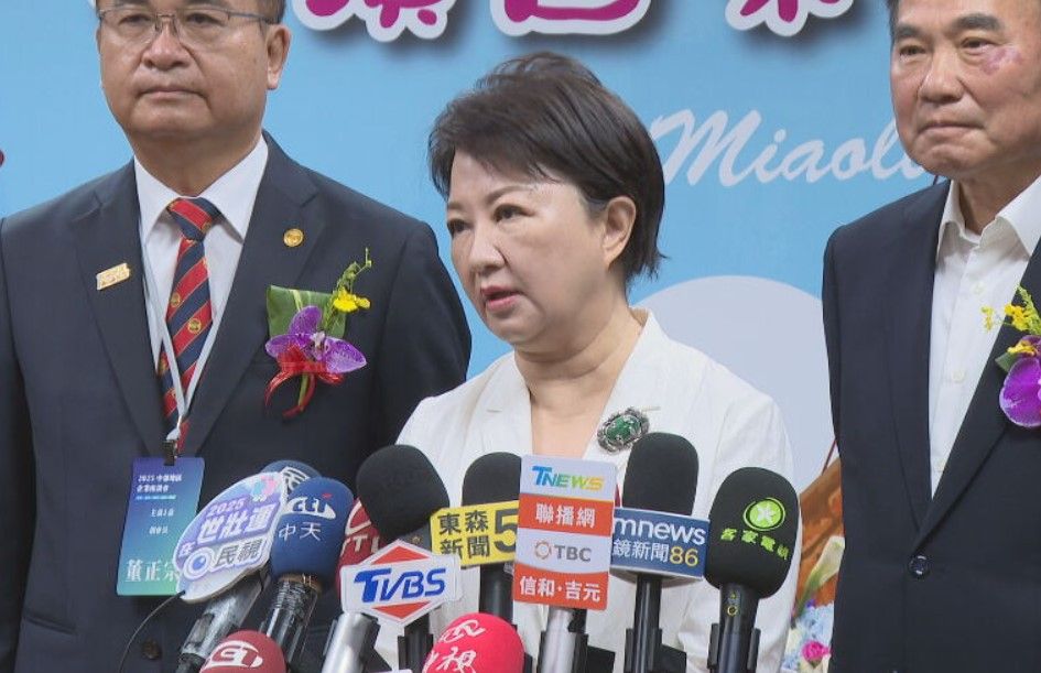 盧秀燕妹拿下1400萬標案　中市經發局長：不是我妹，沒利益迴避問題's story cover image