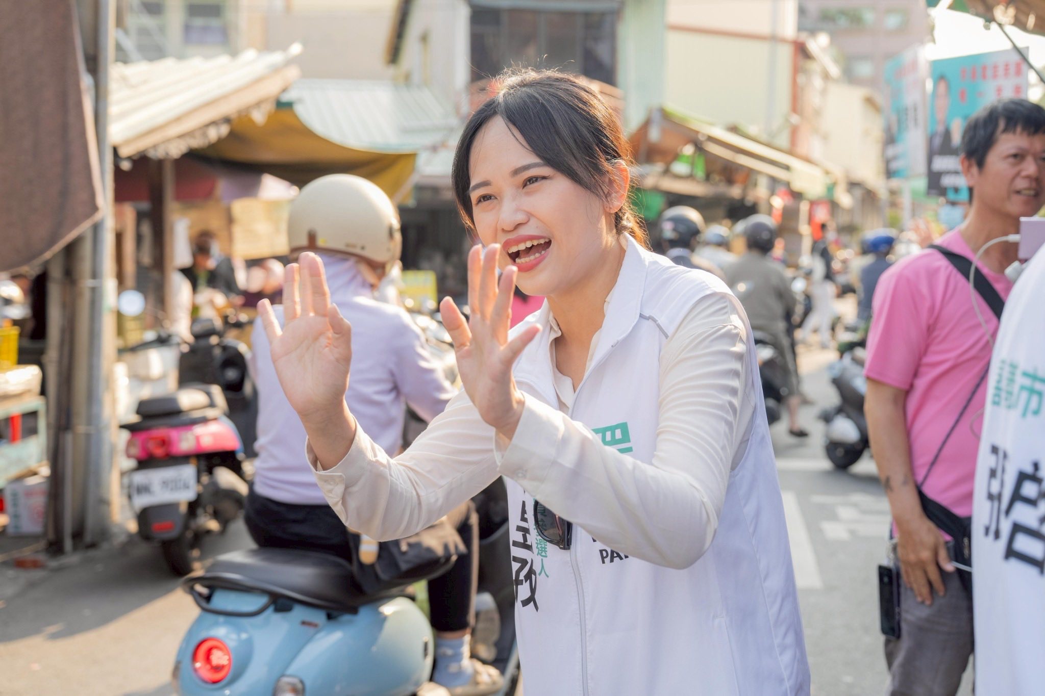 柯文哲辣椒水事件翻案　白營林昱孜認誤判「不同立場人士」致歉