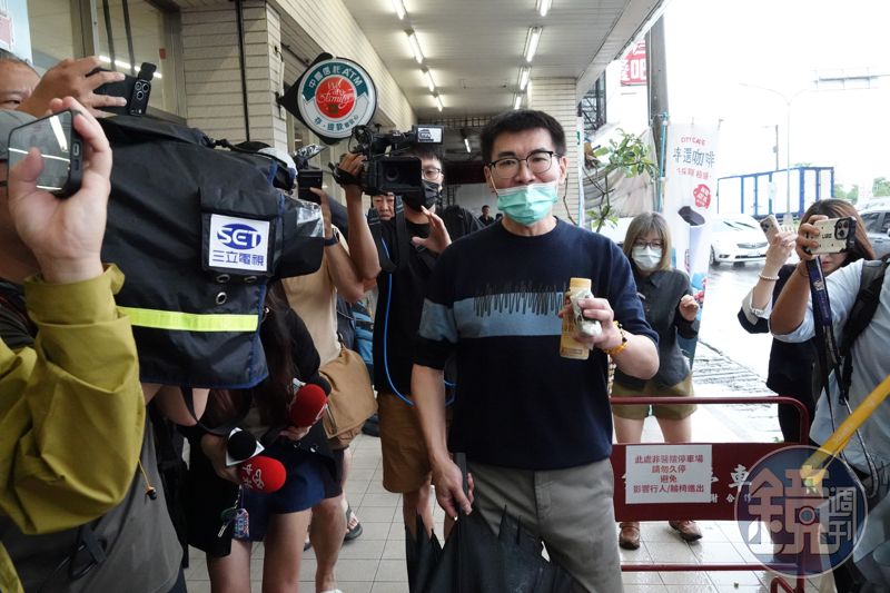 趙建銘婚內黑幕／趙建銘認對許芊芊有好感　網友揪關鍵字：婚內出軌
