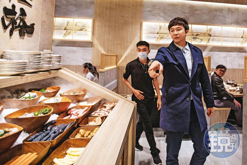 台灣人為什麼不吃築間？　遭指「草店」老闆林楷傑不忍了：已影響到家人小孩