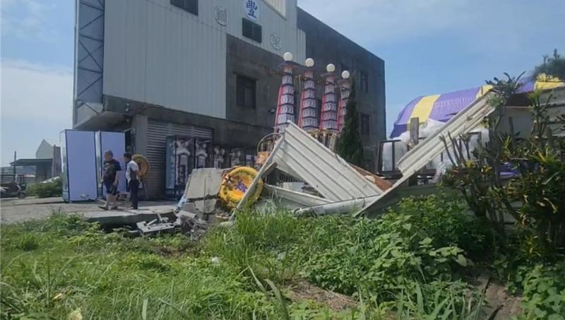 弔唁途中遇死劫！雲林婦騎車抵喪宅前　遭大貨車猛撞慘死