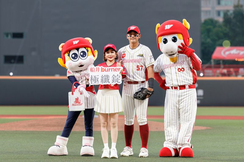 王彩樺開球前哽咽　稱臉部加工「最後一次了」's story cover image