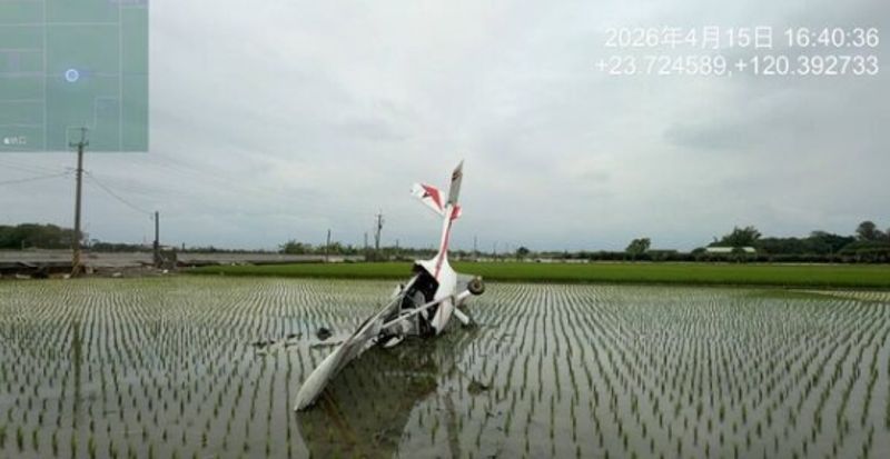 驚悚直擊雲林墜機！「垂直栽進田裡」　52歲駕駛滿臉血逃生：恐怕要罰30萬