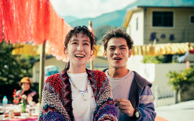 六強片齊聚桃影　小薰《祖先鬼》回桃影娘家　《長安的荔枝》桃影加映一票難求's story cover image