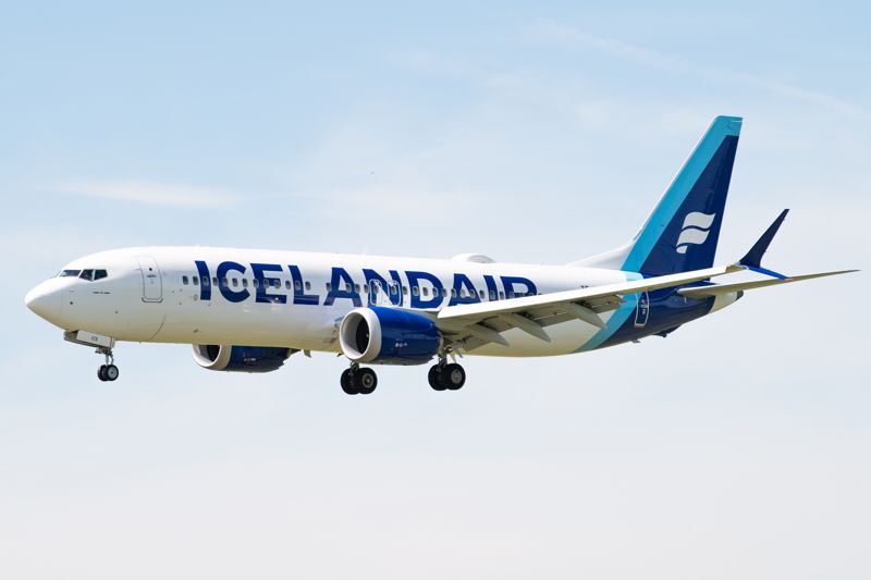 不會拍照也能贏！冰島航空徵「最爛攝影師」　2週湧5萬人報名's OG Image