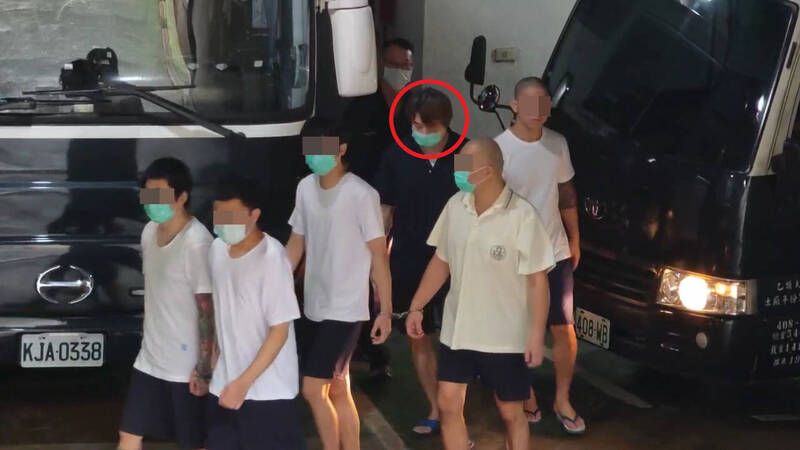 業績差逼「電擊耳舌、互舔下體精液漱口」！恐怖AI詐團極權控制　2萬人慘被騙9億...57人遭起訴's story cover image
