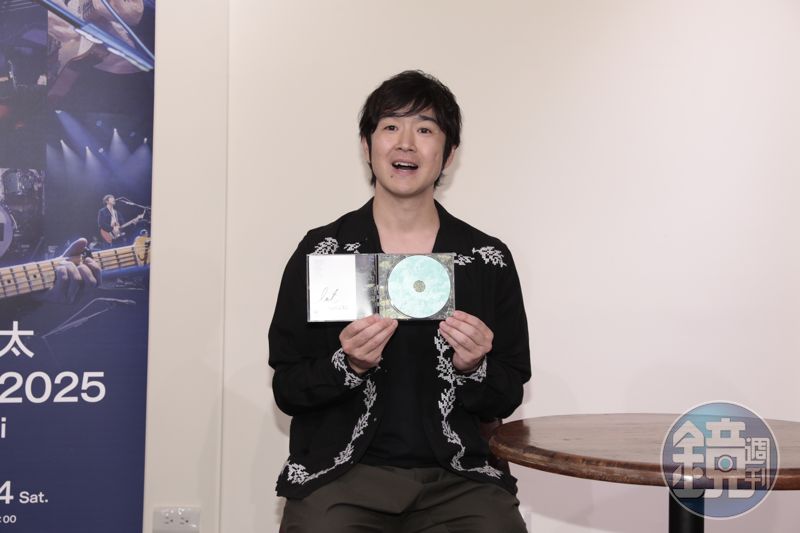 拍「場刊」15年後才在台開唱　〈粉雪〉主唱藤卷亮太點名想合作「9m88」's story cover image