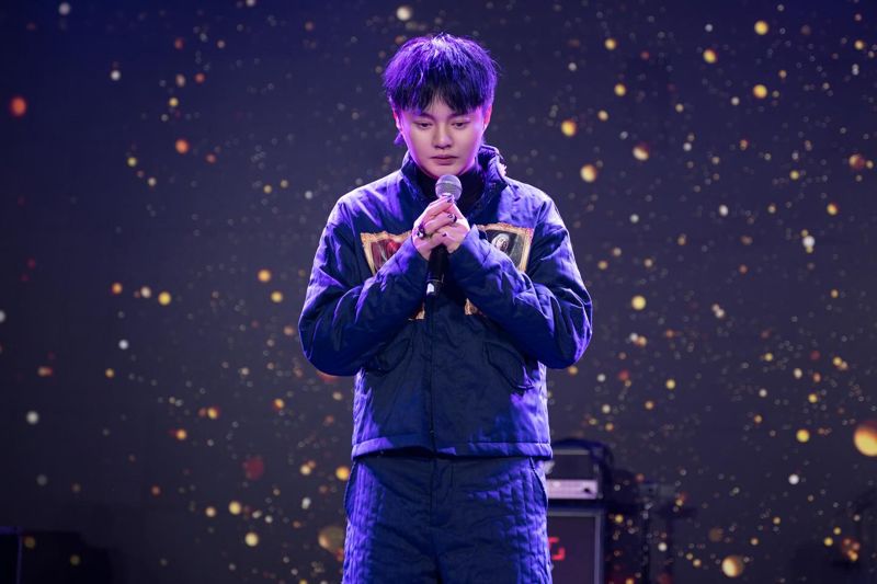 婆媽殺手辦個唱／連Hebe媽都愛他！　「國民兒子」許富凱市場開唱迷倒眾生's story cover image