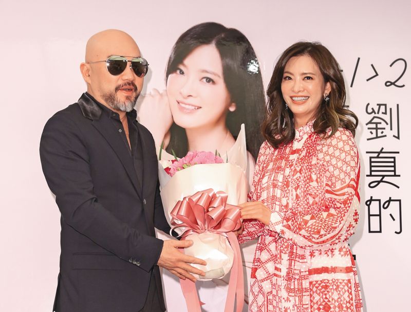 辛龍開嗓復出2／辛龍登台女兒坐在第一排　陳美鳳曝她「首次看爸演出」超開心's OG Image