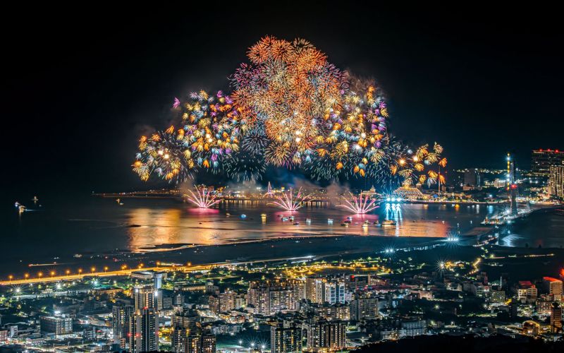 白海豚颱風攪局！淡水漁人碼頭8/9煙火秀急喊卡　改當壓軸登場