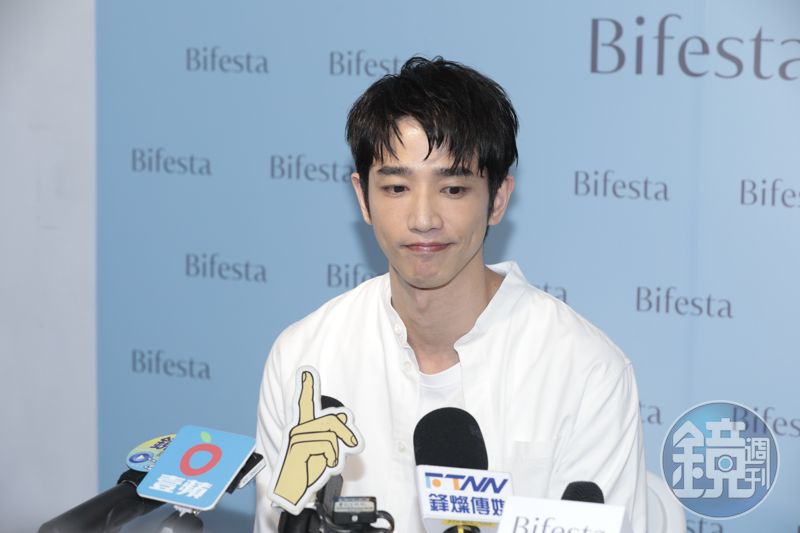 好友孟耿如驚傳離婚　劉以豪無言以對's story cover image