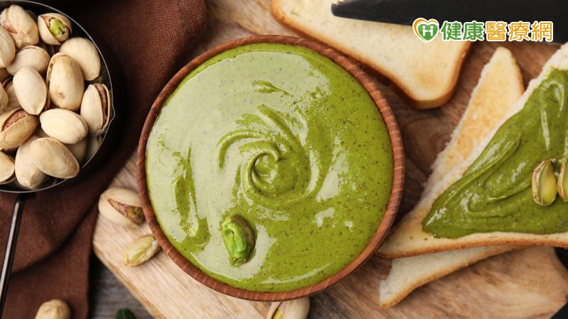 「杜拜巧克力Q餅」韓女團也愛？開心果成甜點寵兒　但4族群別吃太多！'s story cover image