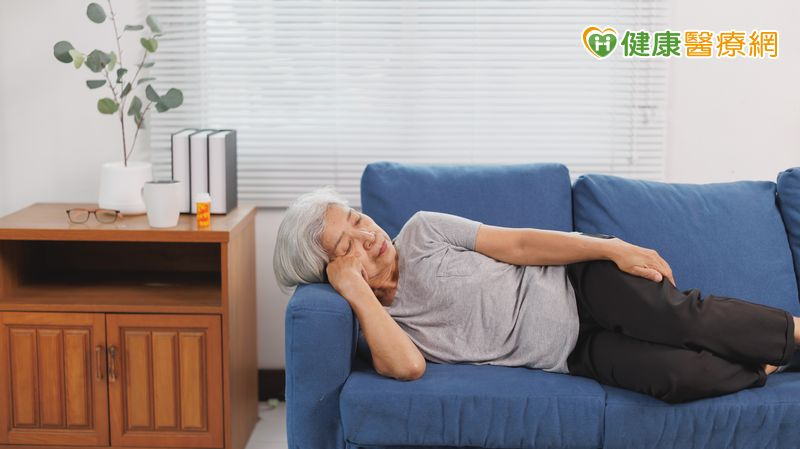 家中長輩總愛睡午覺？研究：小睡時間與頻率過多　可能是潛在慢性病警訊's story cover image