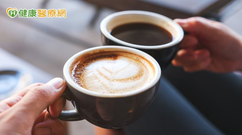 喝咖啡對心血管有益還有害？每日可以喝幾杯咖啡？美心臟協會一次解答's story cover image