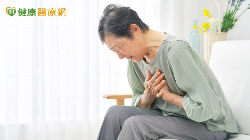 七旬婦血便狂喘險喪命！輸血無效　原是罕見「伊凡斯症候群」's story cover image