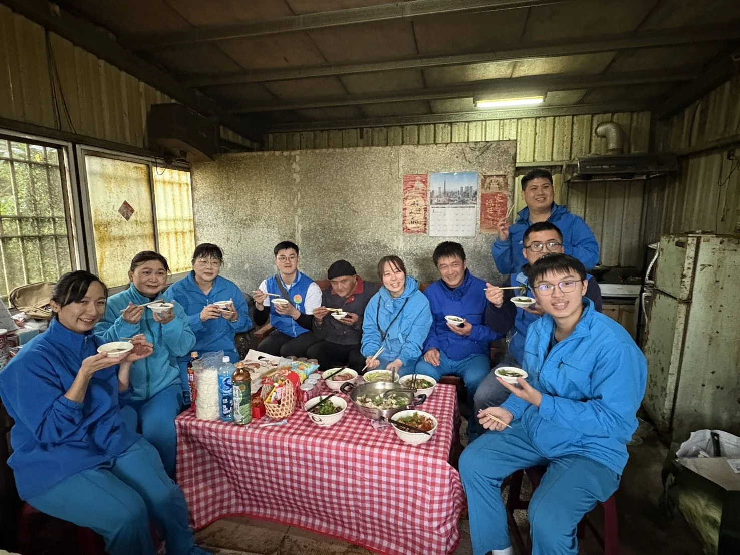 獨居翁寒冬徒步河邊洗澡 橫山社福中心加裝熱水器、送餐's OG Image