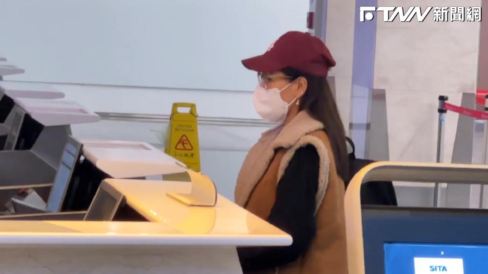 陸配「恩綺」松山搭機飛成都 「小微」拒絕走人恐被驅逐出境's OG Image