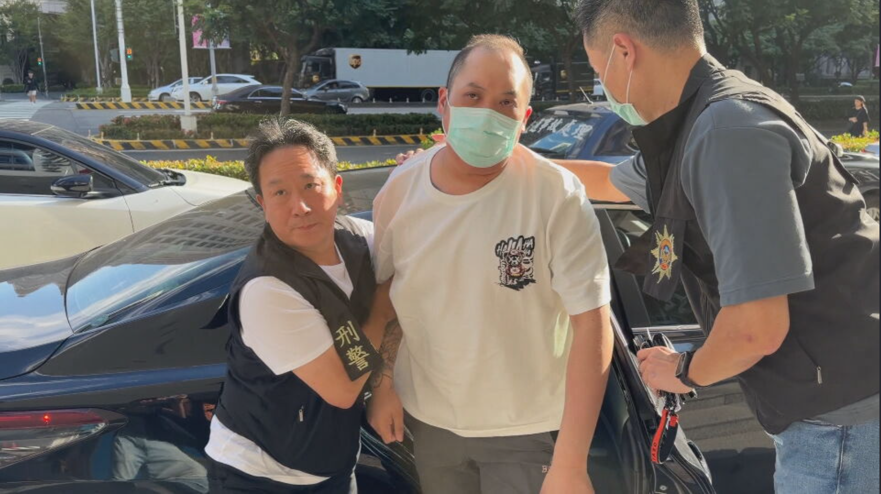 國台辦撇矢板遇擊案嫌「出於義憤」 周軒抓包3漏洞:跟嫌犯很熟?'s OG Image